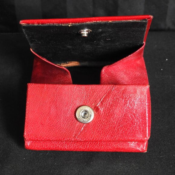 Expandable Red Leather Coin Purse Embossed Design Penguin - Picture 7 of 7